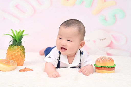 如皋宝宝在妈妈肚子里